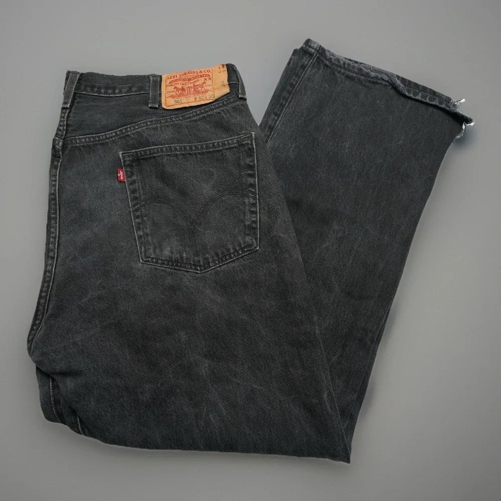 Levi's 501 Men Jeans Size 42X30 (39X29) Black Regular Fit Straight Leg ButtonFly